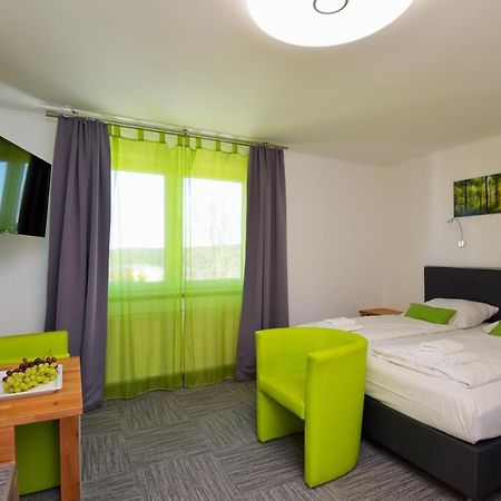 Hotel Zum Gruendle Оберхоф Екстериор снимка
