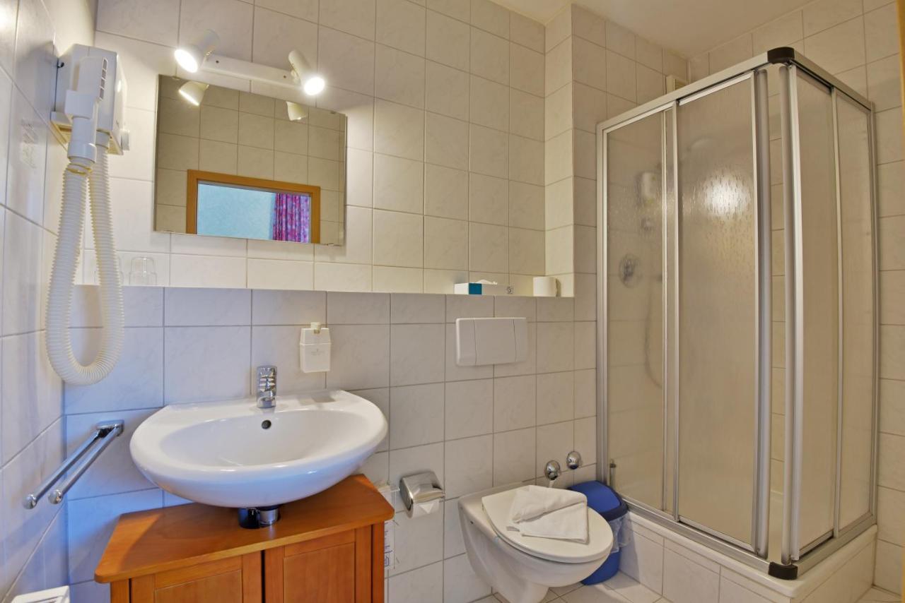 Hotel Zum Gruendle Оберхоф Екстериор снимка