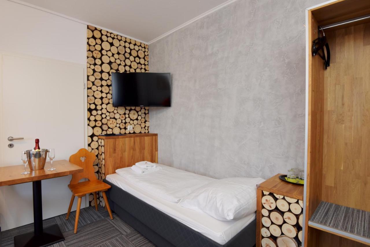 Hotel Zum Gruendle Оберхоф Екстериор снимка