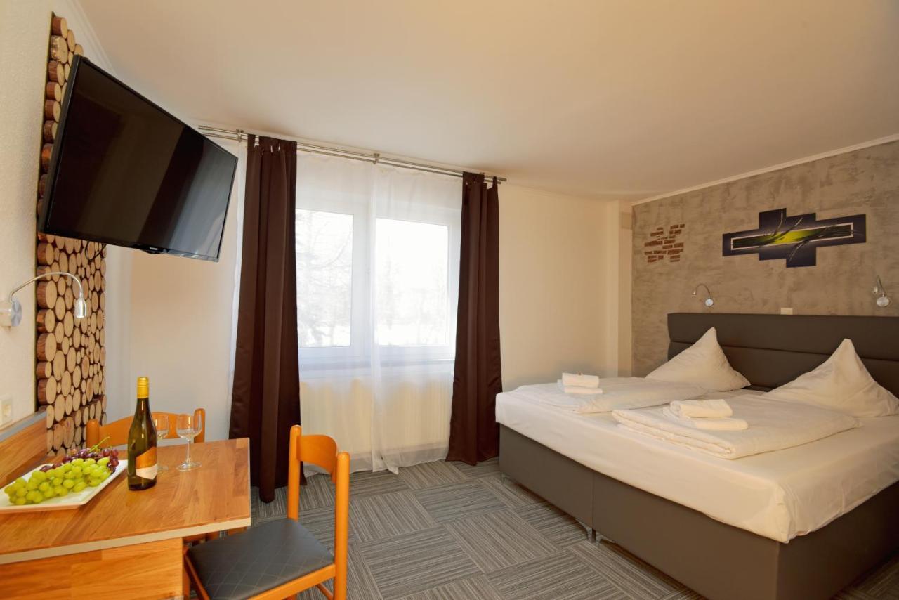 Hotel Zum Gruendle Оберхоф Екстериор снимка