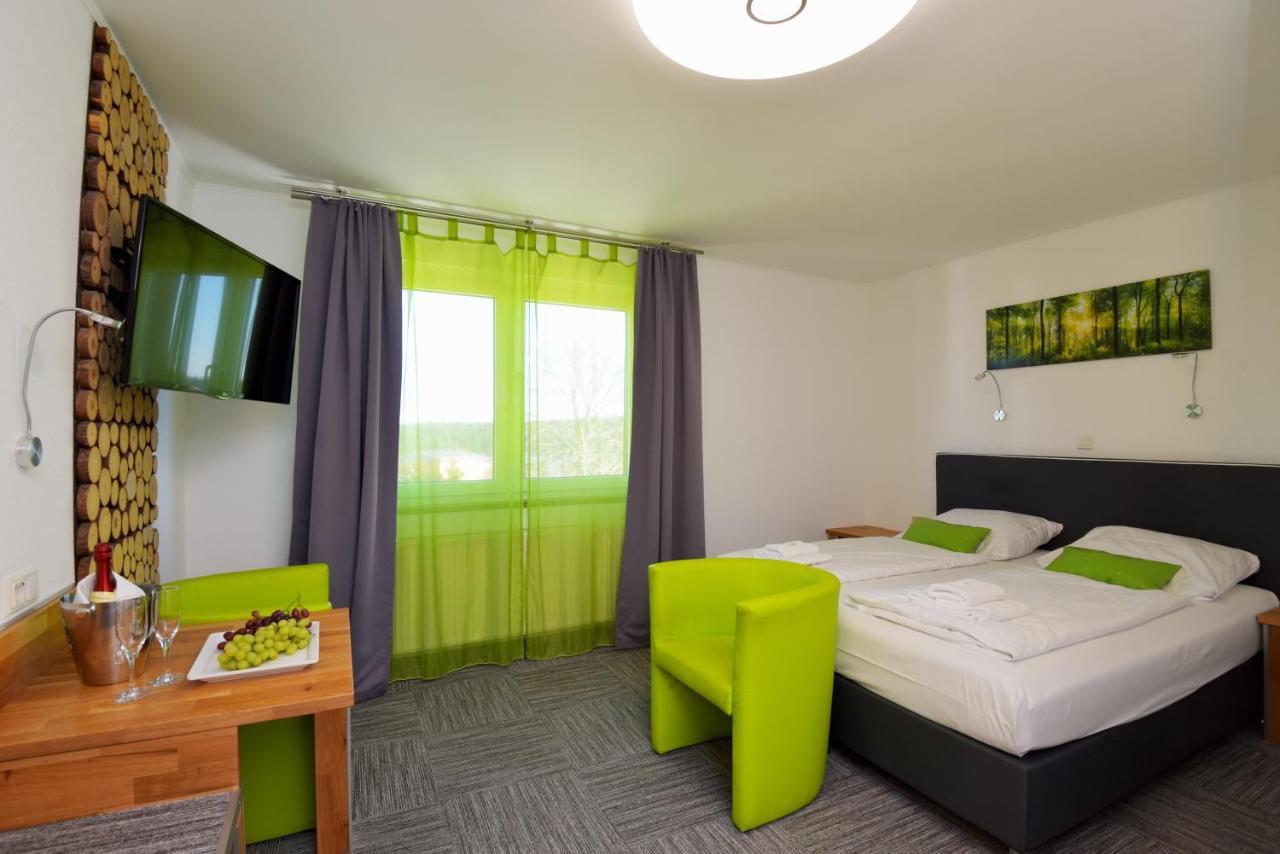 Hotel Zum Gruendle Оберхоф Екстериор снимка