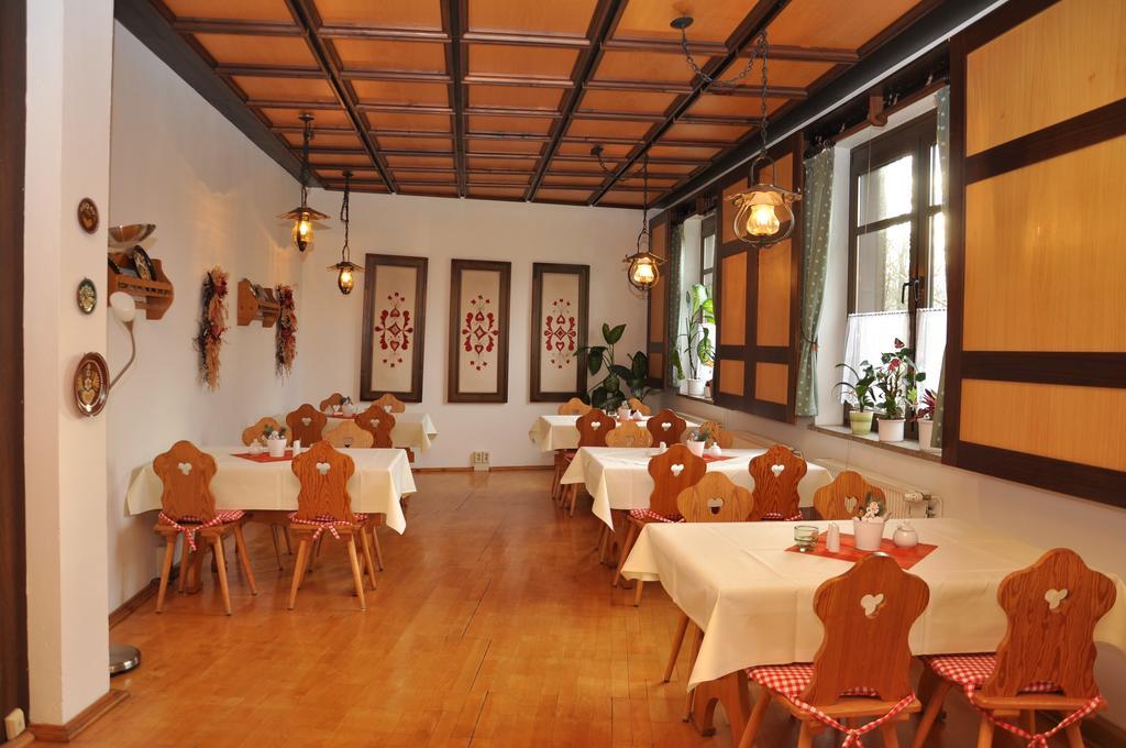 Hotel Zum Gruendle Оберхоф Екстериор снимка