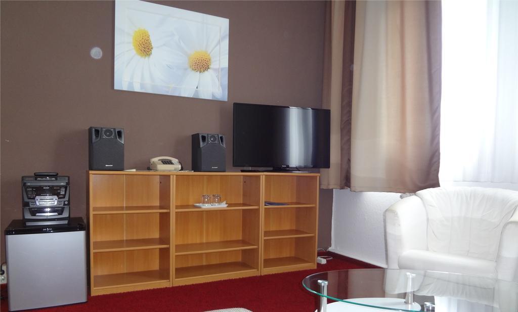 Hotel Zum Gruendle Оберхоф Екстериор снимка