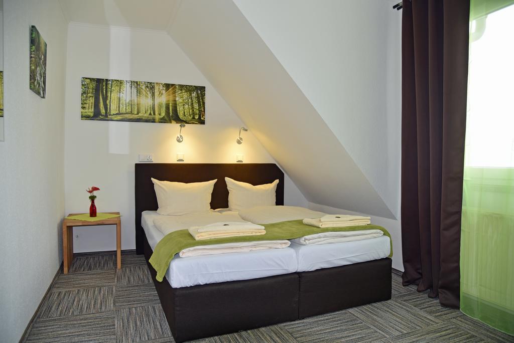 Hotel Zum Gruendle Оберхоф Екстериор снимка