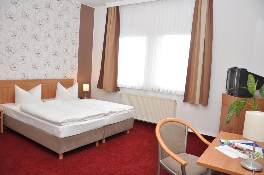 Hotel Zum Gruendle Оберхоф Стая снимка
