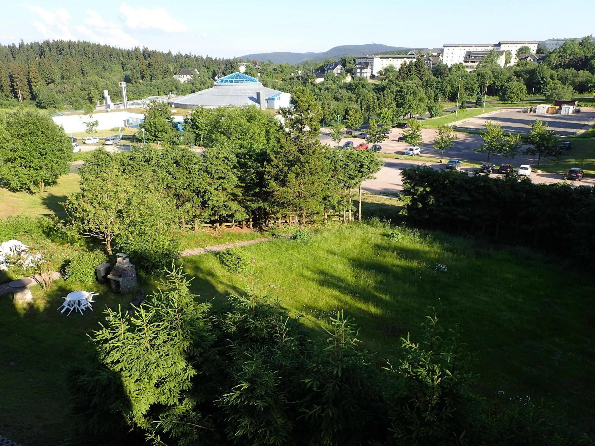 Hotel Zum Gruendle Оберхоф Екстериор снимка