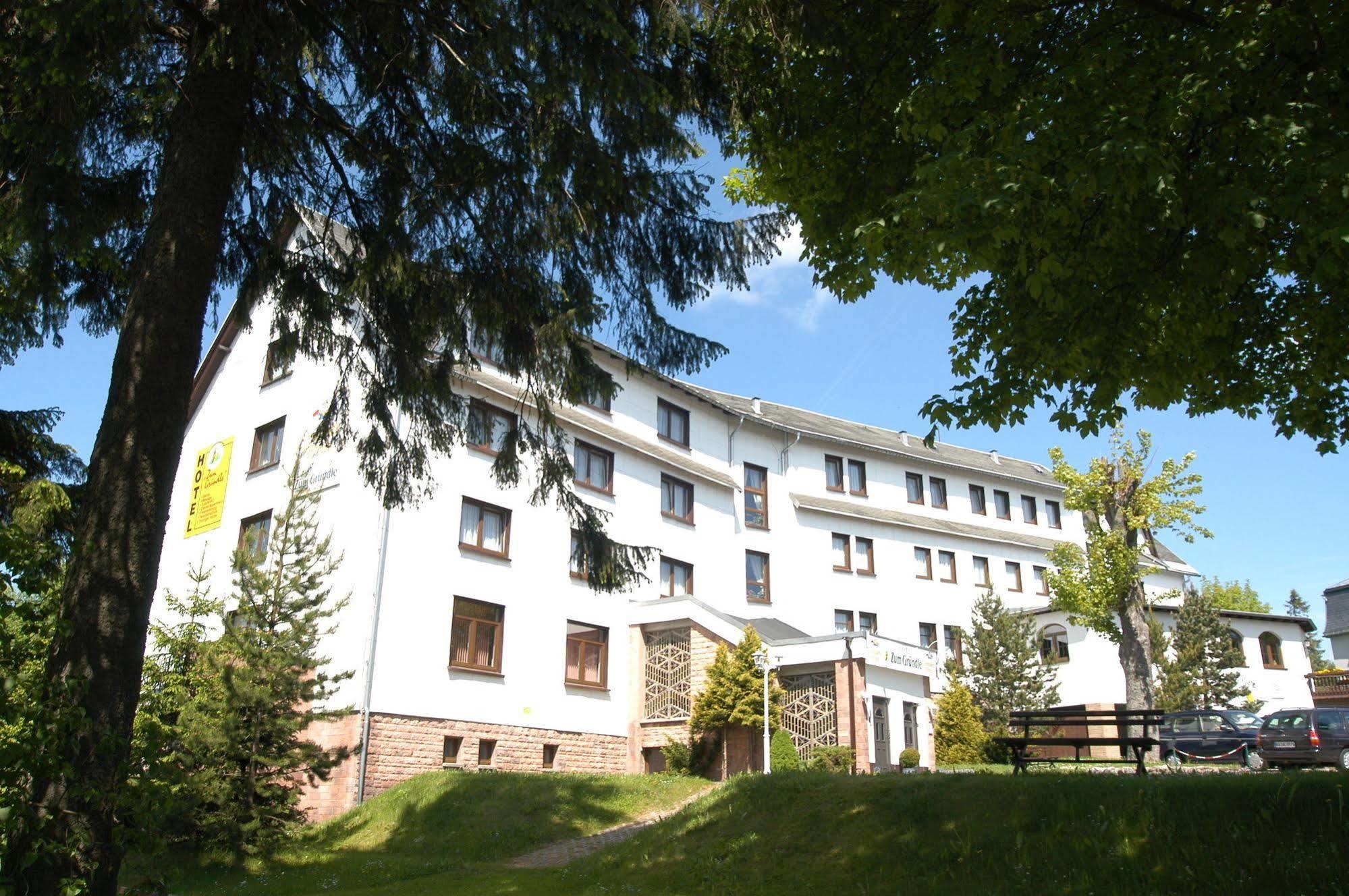 Hotel Zum Gruendle Оберхоф Екстериор снимка